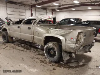 2003 Chevrolet Silverado 2500HD LS with VIN 1GCHK23173F140934, listed as a IAAI auction lot 41263369 with 101,952 mi miles. Bid and sale history available at carsss.com. Image 3.
