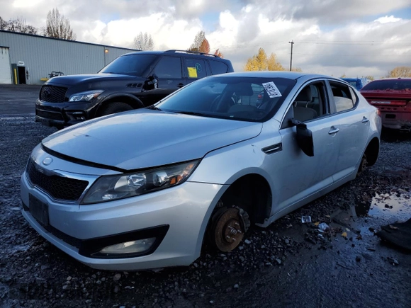 2013 Kia Optima LX with VIN 5XXGM4A75DG193823, listed as a Copart auction lot 81187984 with 171,081 mi miles and Salvage Title. Bid and sale history available at carsss.com. Image 1.