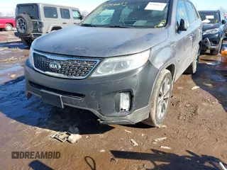 2015 Kia Sorento SX with VIN 5XYKWDA77FG647122, listed as a IAAI auction lot 41416613 with 157,677 mi miles. Bid and sale history available at carsss.com. Image 6.
