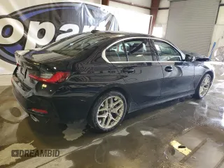 2025 BMW 3 Series 330i xDrive with VIN 3MW89CW05S8E99532, listed as a Copart auction lot 46223695 with 0 mi miles and Clean Title. Bid and sale history available at carsss.com. Image 3.