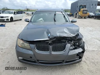 2008 BMW 3 Series 335i z VIN WBAVB77588NH79110, wystawiony jako Copart lot #52767815 z przebiegiem 98 074 mil mil oraz Szkody całkowita. Historia ofert i sprzedaży dostępna na DreamBid. Obrazek 5.