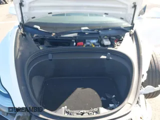 2019 Tesla Model 3 Long Range with VIN 5YJ3E1EBXKF413806, listed as a IAAI auction lot 41321906 with 24,635 mi miles. Bid and sale history available at carsss.com. Image 10.