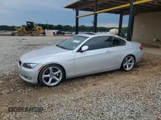 2009 BMW 3 Series 335i z VIN WBAWB73519P044563, wystawiony jako Copart lot #56112405 z przebiegiem 114 219 mil mil oraz Szkoda całkowita • Salvage title. Historia ofert i sprzedaży dostępna na DreamBid. Obrazek 1.