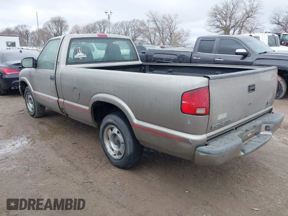 1998 GMC Sonoma with VIN 1GTCS1445WK505426, listed as a IAAI auction lot 41710516 with 112,703 mi miles. Bid and sale history available at carsss.com. Image 3.