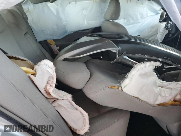 2016 Toyota Camry XLE with VIN 4T1BF1FK1GU569640, listed as a Copart auction lot 50772895 with 165,113 mi miles and Salvage Title. Bid and sale history available at carsss.com. Image 10.