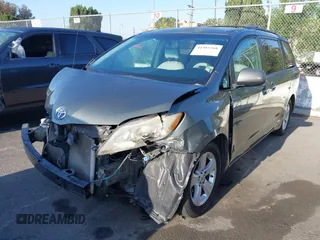 2013 Toyota Sienna LE AAS with VIN 5TDKK3DC0DS313786, listed as a IAAI auction lot 41981268 with 162,423 mi miles. Bid and sale history available at carsss.com. Image 17.