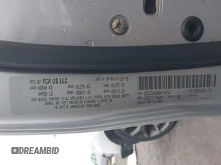 2019 Dodge Challenger SXT z VIN 2C3CDZAG9KH744703, wystawiony jako IAAI lot #41881944 z przebiegiem Nie podano mil oraz . Historia ofert i sprzedaży dostępna na DreamBid. Obrazek 9.