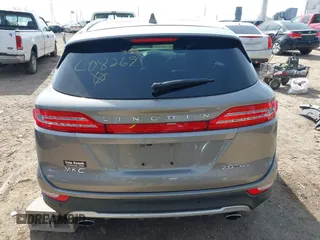2017 Lincoln MKC Reserve with VIN 5LMCJ3D92HUL08269, listed as a IAAI auction lot 41859297 with 115,691 mi miles and . Bid and sale history available at DreamBid. Image 16.
