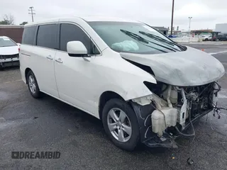 2013 Nissan Quest SV z VIN JN8AE2KP6D9068353, wystawiony jako IAAI lot #41925028 z przebiegiem 157 088 mil mil oraz . Historia ofert i sprzedaży dostępna na DreamBid. Obrazek 1.