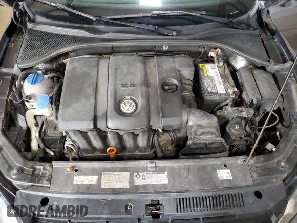 2012 Volkswagen Passat SE with VIN 1VWBH7A39CC102416, listed as a Copart auction lot 61557405 with 170,034 mi miles and Salvage title. Bid and sale history available at DreamBid. Image 11.