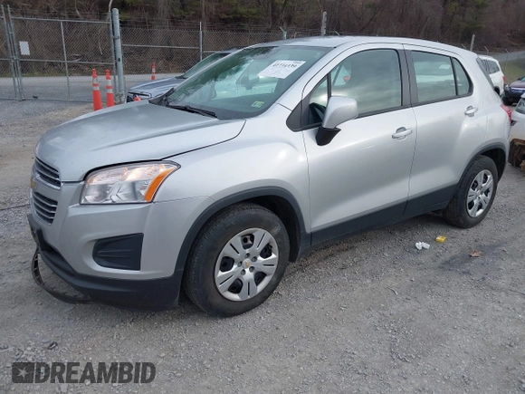 2015 Chevrolet Trax LS with VIN KL7CJKSB4FB129440, listed as a IAAI auction lot 41734339 with 37,772 mi miles. Bid and sale history available at carsss.com. Image 2.