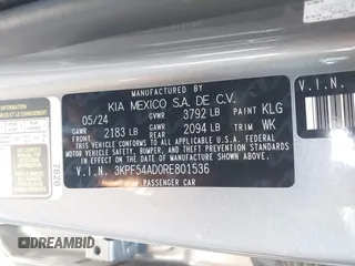 2024 Kia Forte GT-Line z VIN 3KPF54AD0RE801536, wystawiony jako IAAI lot #42027712 z przebiegiem 7 269 mil mil oraz . Historia ofert i sprzedaży dostępna na DreamBid. Obrazek 9.