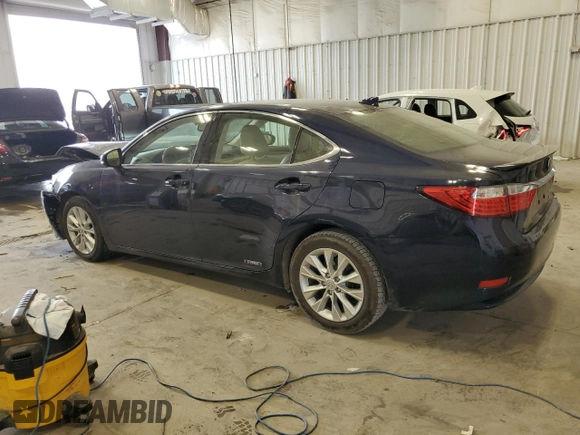 2015 Lexus ES 300h z VIN JTHBW1GG0F2093128, wystawiony jako Copart lot #60292705 z przebiegiem 81 823 mil mil oraz Nie do naprawy • Non repairable. Historia ofert i sprzedaży dostępna na DreamBid. Obrazek 2.
