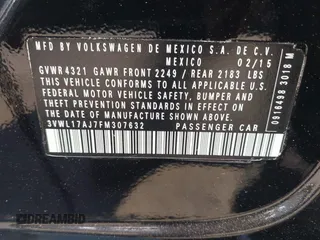 2015 Volkswagen Jetta SEL z VIN 3VWL17AJ7FM307632, wystawiony jako IAAI lot #42766536 z przebiegiem 101 661 mil mil oraz . Historia ofert i sprzedaży dostępna na DreamBid. Obrazek 9.