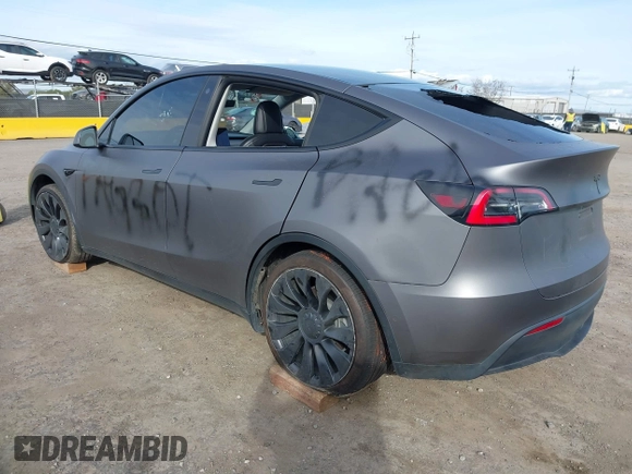 2021 Tesla Model Y Long Range with VIN 5YJYGDEE6MF111993, listed as a IAAI auction lot 41600578 with Not Provided miles. Bid and sale history available at carsss.com. Image 3.