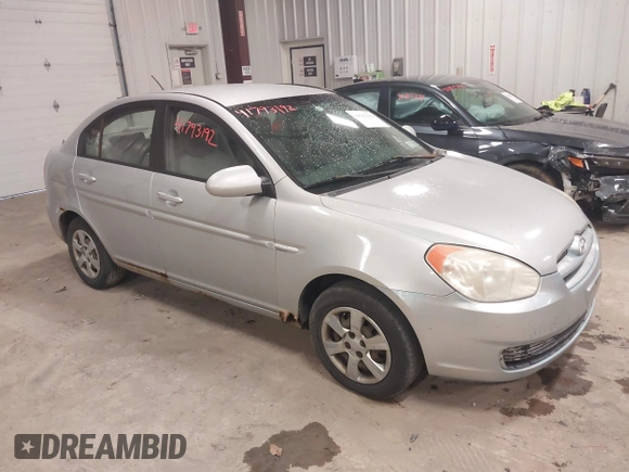 2006 Hyundai Accent GLS with VIN KMHCN46C06U004764, listed as a IAAI auction lot 41793192 with 182,841 mi miles. Bid and sale history available at carsss.com. Image 1.