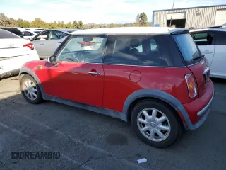 2004 MINI Hardtop with VIN WMWRC33474TJ53569, listed as a Copart auction lot 72429454 with 154,713 mi miles and Salvage Title. Bid and sale history available at DreamBid. Image 2.