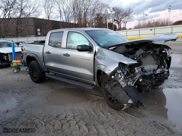 2024 Chevrolet Colorado 4WD Trail Boss with VIN 1GCPTEEK0R1112043, listed as a Copart auction lot 87458074 with 0 mi miles and Salvage Title. Bid and sale history available at carsss.com. Image 4.