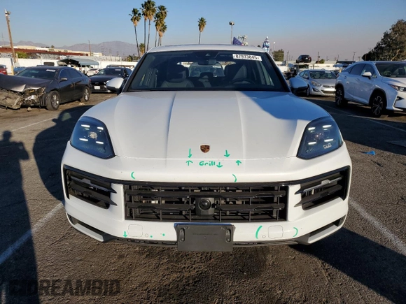2024 Porsche Cayenne z VIN WP1AA2AYXRDA09195, wystawiony jako Copart lot #87973845 z przebiegiem 5 050 mil mil oraz Szkoda całkowita • Salvage title. Historia ofert i sprzedaży dostępna na DreamBid. Obrazek 5.