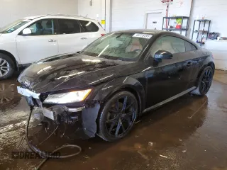 2016 Audi TT 2.0T z VIN TRUC5AFV4G1018194, wystawiony jako Copart lot #46725495 z przebiegiem 63 243 mil mil oraz Szkody całkowita. Historia ofert i sprzedaży dostępna na DreamBid. Obrazek 1.