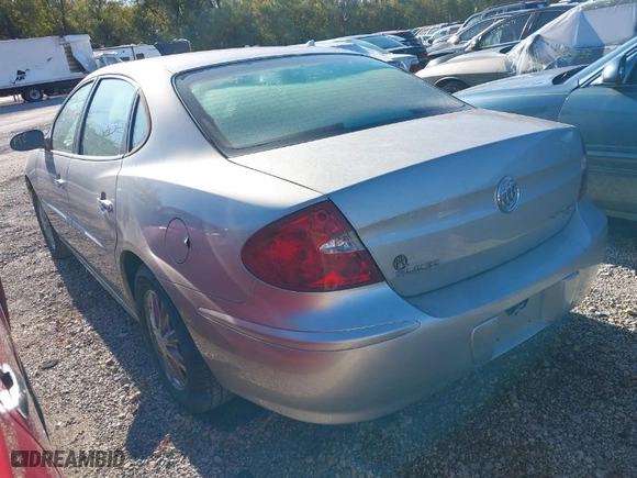 2007 Buick LaCrosse CXL with VIN 2G4WD582671178331, listed as a IAAI auction lot 37930145 with NaN miles. Bid and sale history available at carsss.com. Image 3.