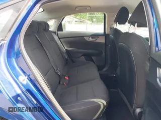 2019 Kia Forte LXS z VIN 3KPF24AD0KE135616, wystawiony jako IAAI lot #42277938 z przebiegiem 71 995 mil mil oraz . Historia ofert i sprzedaży dostępna na DreamBid. Obrazek 8.