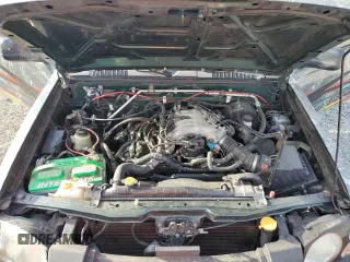 2002 Nissan Frontier SE with VIN 1N6ED29X92C345161, listed as a Copart auction lot 71686494 with 193,955 mi miles and Non repairable. Bid and sale history available at DreamBid. Image 11.