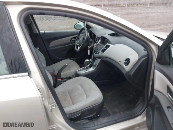 2014 Chevrolet Cruze 1LT with VIN 1G1PC5SB4E7471450, listed as a IAAI auction lot 41947965 with 99,352 mi miles. Bid and sale history available at carsss.com. Image 5.