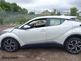 2019 Toyota C-HR XLE with VIN JTNKHMBX4K1017377, listed as a IAAI auction lot 40049656 with 71,308 mi miles. Bid and sale history available at carsss.com. Image 14.