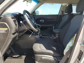 2018 Kia Soul + with VIN KNDJP3A52J7504697, listed as a Copart auction lot 48595585 with 52,248 mi miles and Salvage Title. Bid and sale history available at carsss.com. Image 7.