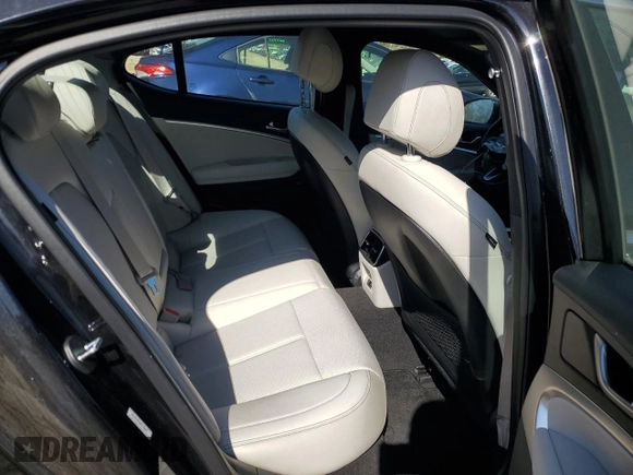 2024 Genesis G70 2.5T with VIN KMTG34SC5RU143084, listed as a Copart auction lot 49413075 with 12,447 mi miles and Clean title. Bid and sale history available at DreamBid. Image 10.