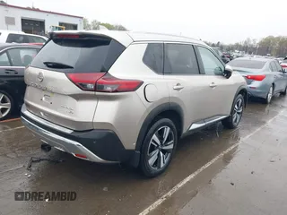 2022 Nissan Rogue Platinum with VIN JN8BT3DD0NW271583, listed as a IAAI auction lot 41792145 with 64,708 mi miles. Bid and sale history available at carsss.com. Image 4.