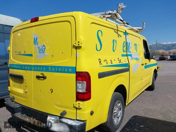 2013 Nissan NV S z VIN 1N6BF0KX5DN106001, wystawiony jako IAAI lot #41636307 z przebiegiem 220 283 mil mil oraz . Historia ofert i sprzedaży dostępna na DreamBid. Obrazek 4.