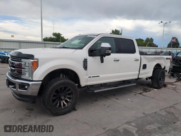 2017 Ford F-350 Platinum with VIN 1FT8W3BT1HEB31690, listed as a Copart auction lot 58369795 with 115,704 mi miles and Salvage title. Bid and sale history available at DreamBid. Image 1.