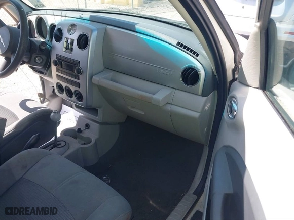2008 Chrysler PT Cruiser Touring with VIN 3A8FY58B68T157562, listed as a IAAI auction lot 41828284 with 140,336 mi miles. Bid and sale history available at carsss.com. Image 5.