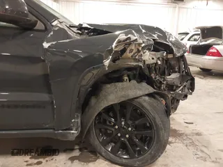 2017 Jeep Grand Cherokee Laredo with VIN 1C4RJFAG7HC886394, listed as a IAAI auction lot 40914121 with 66,895 mi miles. Bid and sale history available at carsss.com. Image 6.