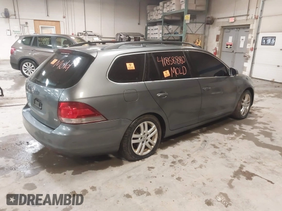2010 Volkswagen Jetta TDI with VIN 3VWTL7AJ7AM672069, listed as a IAAI auction lot 41858880 with Not provided miles and . Bid and sale history available at DreamBid. Image 4.