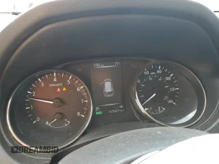 2017 Nissan Rogue SL z VIN JN8AT2MVXHW252039, wystawiony jako Copart lot #59913495 z przebiegiem 103 667 mil mil oraz Szkoda całkowita • Salvage title. Historia ofert i sprzedaży dostępna na DreamBid. Obrazek 9.
