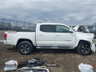2017 Toyota Tacoma SR5 with VIN 3TMCZ5AN3HM106655, listed as a IAAI auction lot 41838777 with 63,740 mi miles and . Bid and sale history available at DreamBid. Image 14.
