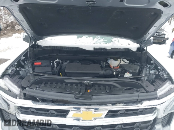 2025 Chevrolet Silverado 1500 with VIN 3GCUKDED2SG147675, listed as a IAAI auction lot 41548947 with 9,738 mi miles and . Bid and sale history available at DreamBid. Image 10.