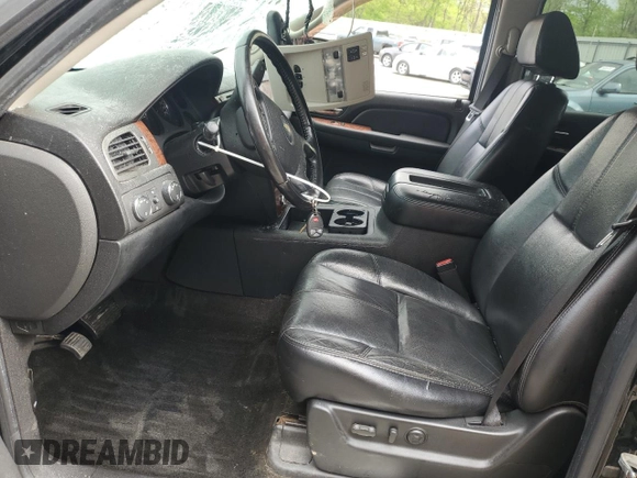 2007 Chevrolet Avalanche 3LT with VIN 3GNFK12347G209840, listed as a Copart auction lot 56121535 with 194,814 mi miles and Salvage title. Bid and sale history available at DreamBid. Image 7.