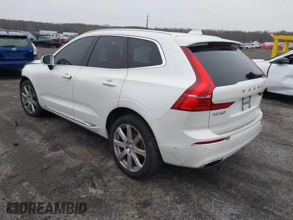 2018 Volvo XC60 Inscription with VIN YV4102RL6J1014331, listed as a IAAI auction lot 41559769 with 89,046 mi miles. Bid and sale history available at carsss.com. Image 3.