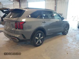 2022 Kia Sorento S with VIN 5XYRL4LC8NG123705, listed as a IAAI auction lot 42231243 with 90,031 mi miles and . Bid and sale history available at DreamBid. Image 4.