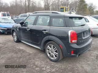2019 MINI Countryman Cooper S with VIN WMZYT5C58K3J87679, listed as a IAAI auction lot 41711500 with 74,433 mi miles. Bid and sale history available at carsss.com. Image 3.