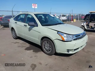 2011 Ford Focus SE with VIN 1FAHP3FN9BW167286, listed as a IAAI auction lot 42087263 with 71,923 mi miles. Bid and sale history available at carsss.com. Image 1.
