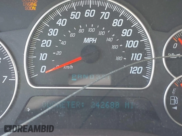 2004 GMC Envoy SLT with VIN 1GKDS13SX42334503, listed as a IAAI auction lot 42038781 with 242,680 mi miles. Bid and sale history available at carsss.com. Image 7.