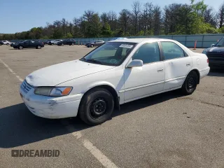 1999 Toyota Camry LE z VIN 4T1BG22K7XU440181, wystawiony jako Copart lot #59304385 z przebiegiem 113 864 mil mil oraz Czysty tytuł • Clean title. Historia ofert i sprzedaży dostępna na DreamBid. Obrazek 1.