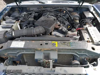2005 Ford Explorer Sport Trac XLS with VIN 1FMZU77K55UB60334, listed as a IAAI auction lot 41984083 with 1 mi miles. Bid and sale history available at carsss.com. Image 10.