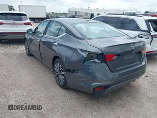2025 Nissan Altima SV with VIN 1N4BL4DV3SN366995, listed as a IAAI auction lot 42140218 with 2,023 mi miles. Bid and sale history available at carsss.com. Image 3.