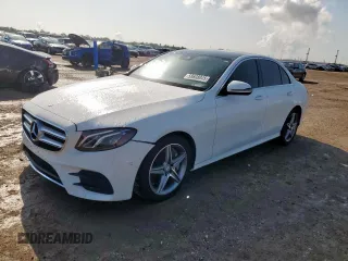 2017 Mercedes-Benz E 300 Luxury z VIN WDDZF4JB8HA181700, wystawiony jako Copart lot #58608045 z przebiegiem 69 312 mil mil oraz Szkoda całkowita • Salvage title. Historia ofert i sprzedaży dostępna na DreamBid. Obrazek 1.